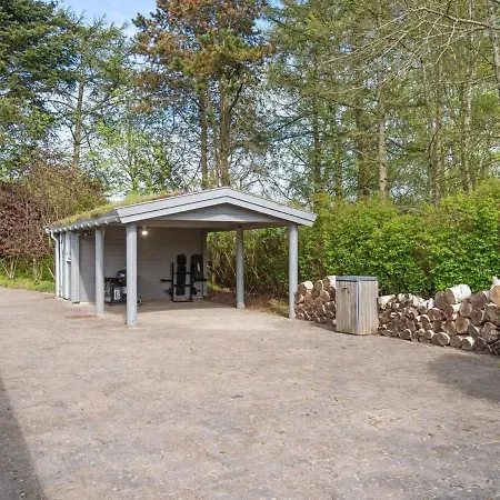Holiday home - 1-6km From The Sea By Interhome