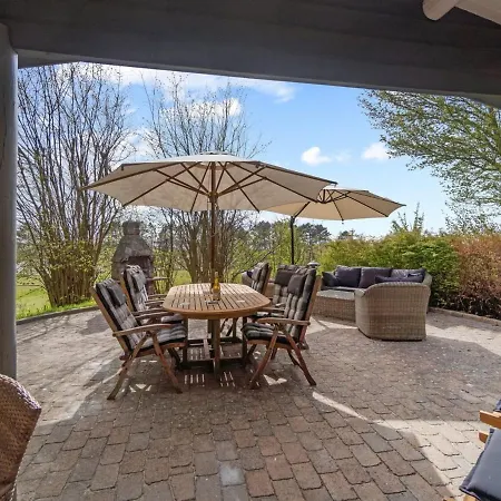 - 1-6km From The Sea By Interhome Holiday home Farevejle